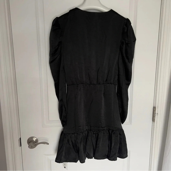 Steve Madden Nyla Long Sleeve Dress - Picture 13 of 14